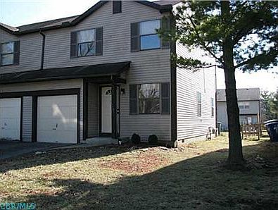 2nd image of 3883 Heatherglen Dr