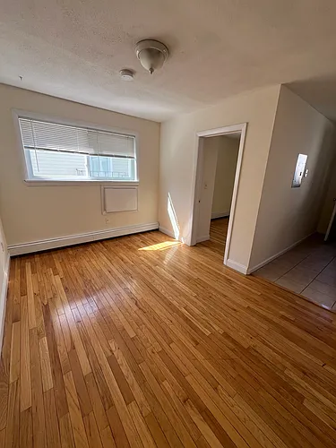 17 Pine St #2 Photo 1