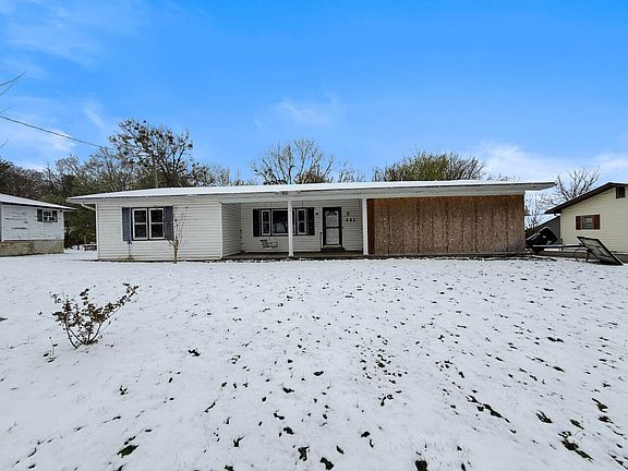 2nd image of 461 Moore Rd