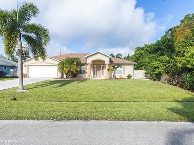 2212 SE McMaster St, Port Saint Lucie, FL, 34952