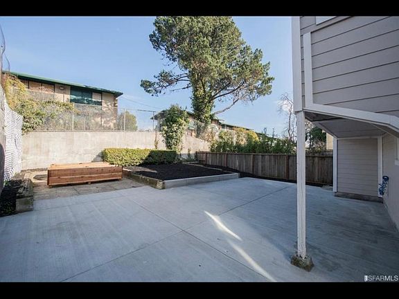 5th image of 1068 Gilman Ave