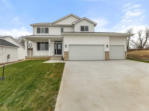 301 S Walnut Dr, Norwalk, IA 50211