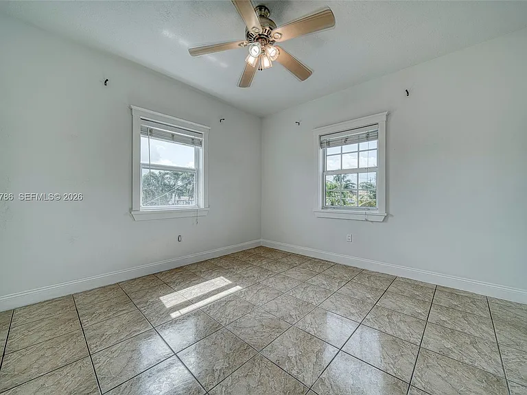 2205 SW 13th St #B — Photo 15