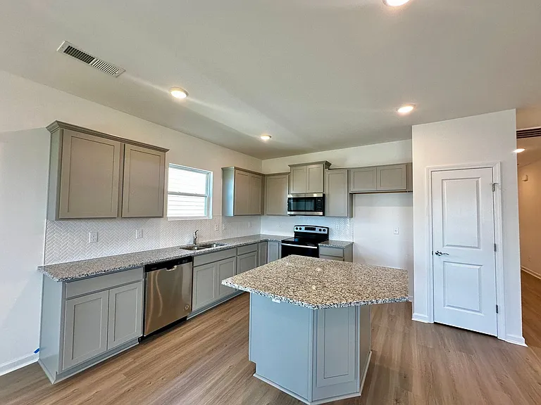 4187 Lively St — Photo 5