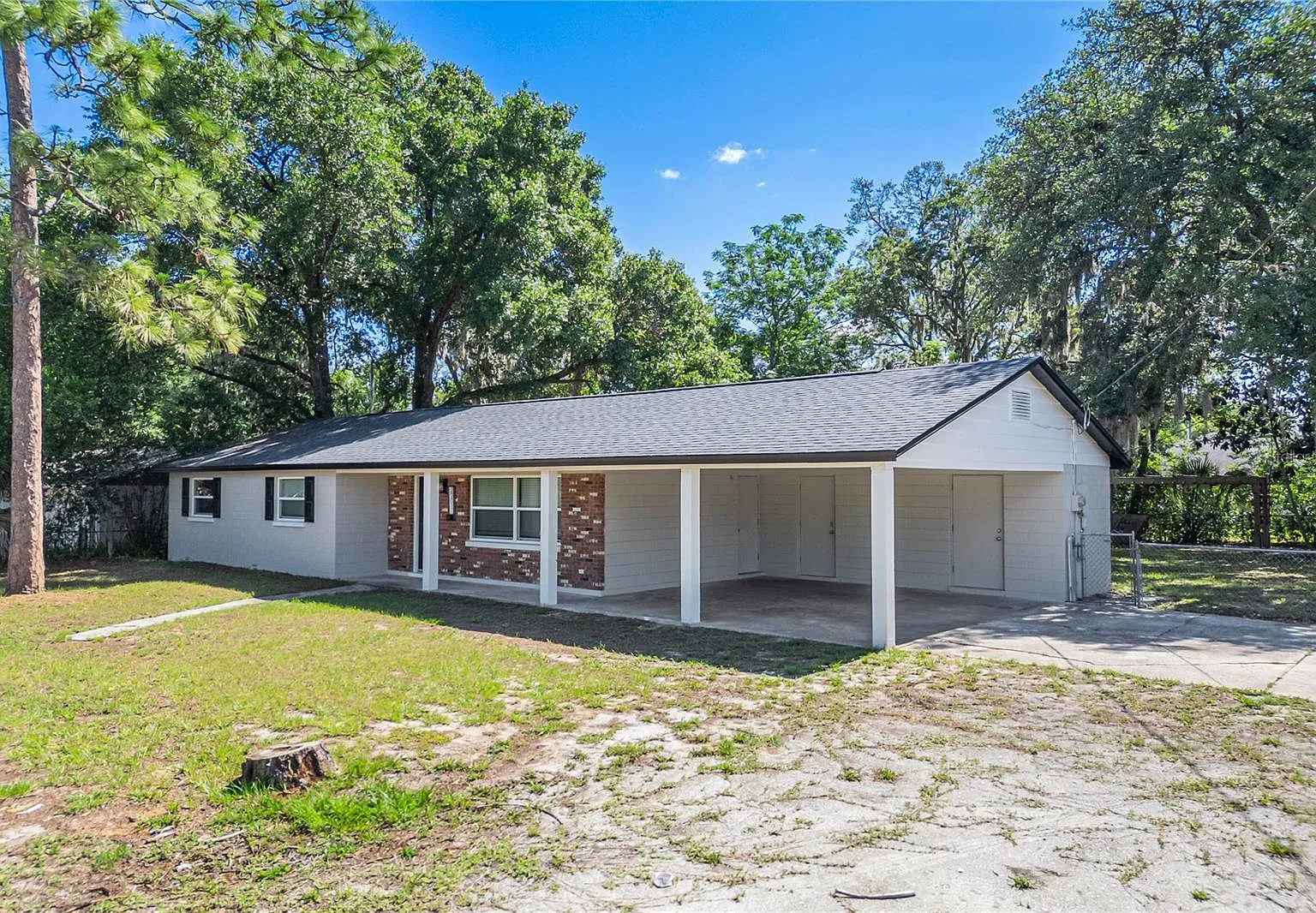 3 bed, 2.0 bath, 1260 sqft, $2,400 — Photo 2