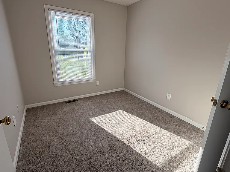 Squire Mill Towhomes — Photo 7