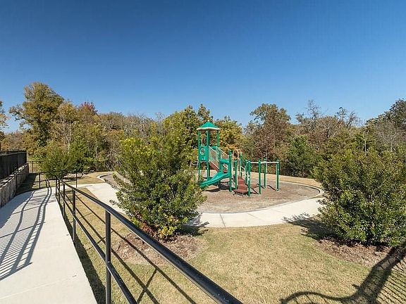 4th image of 3925 Ramble Creek Dr