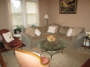 621 Adams Ave, Lindenhurst, NY