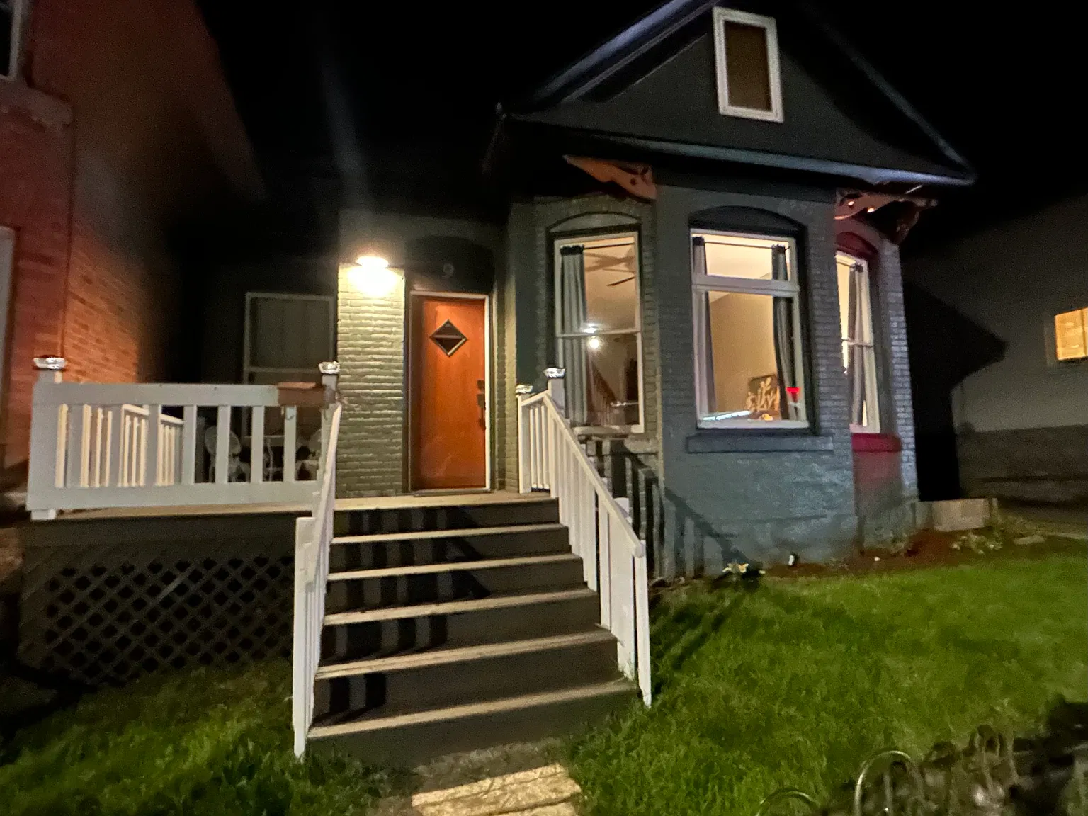 3 bed, 1696 sqft, $2,300 — Photo 2