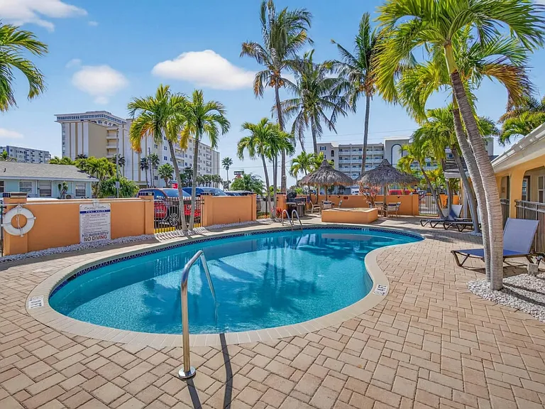 17505 Gulf Blvd #1-ID1596432P — Photo 25