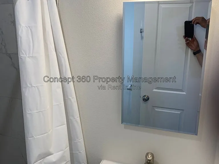 4154 North Business St #5 — Photo 14