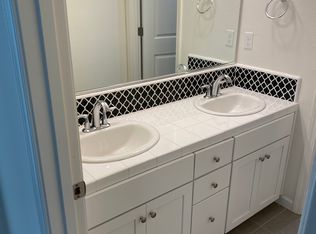 830 Wishon Ave W, Madera, CA 93636