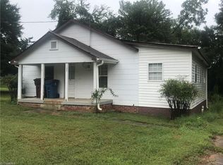 137 Taft St #137, Yadkinville, NC 27055