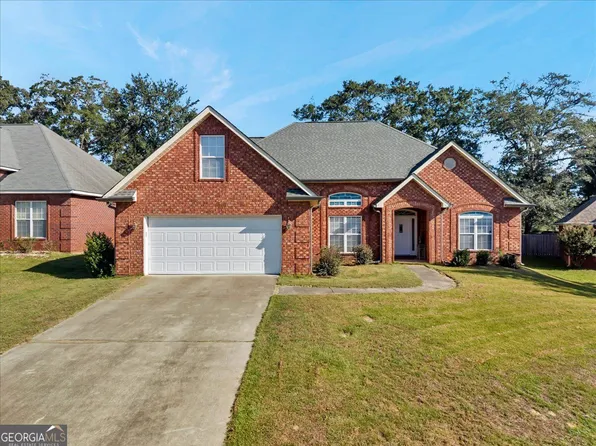 609 Links View Dr, Bonaire, GA 31005