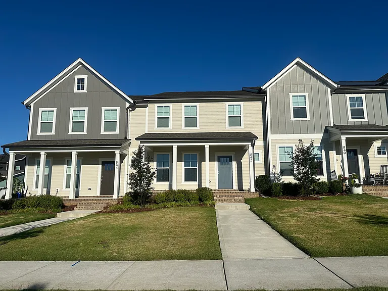 842 Silo Park Dr — Photo 2