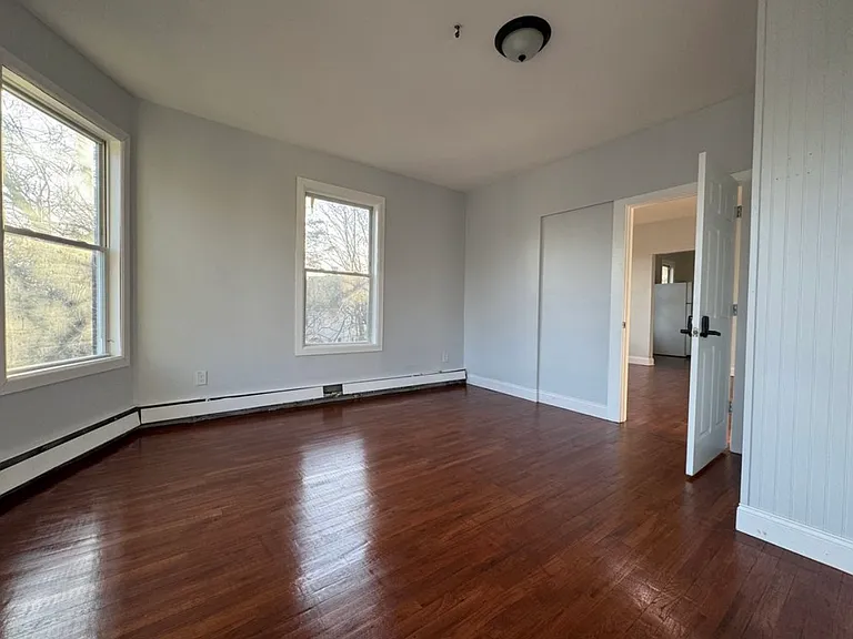 16 Laurel St #2A — Photo 6