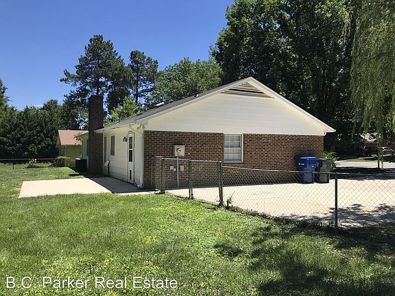 3rd image of 115 Westover Dr