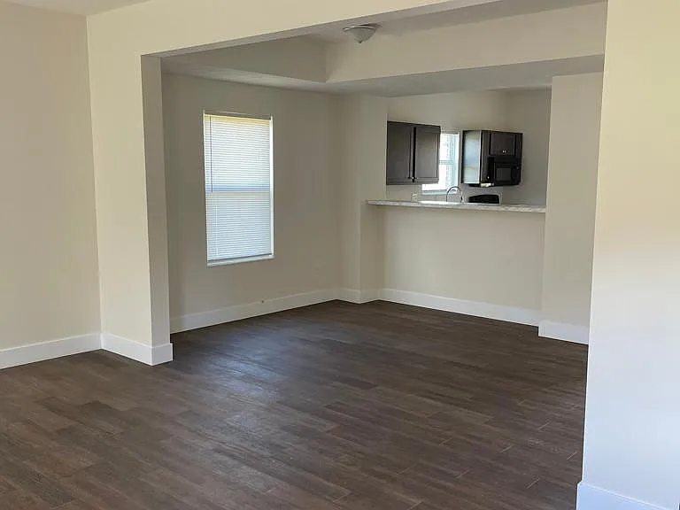 4235 Otter Creek Dr — Photo 3