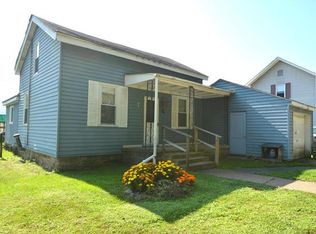 7 Circle Dr, Irvine, PA 16329