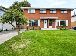 33 Coachwood Rd, Brantford, ON N3R3R5