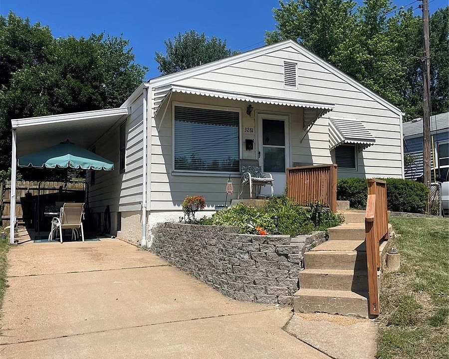 1st image of 3281 Voerster Ave