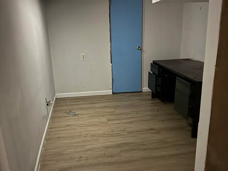 7469 Fitzroy Ct — Photo 31