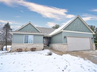 842 Star Dr, Davison, MI 48423