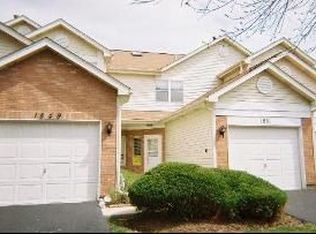 1551 Darien Lake Dr, Darien, IL 60561
