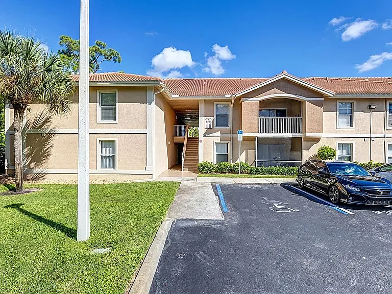 8255 Ibis Club Dr #508