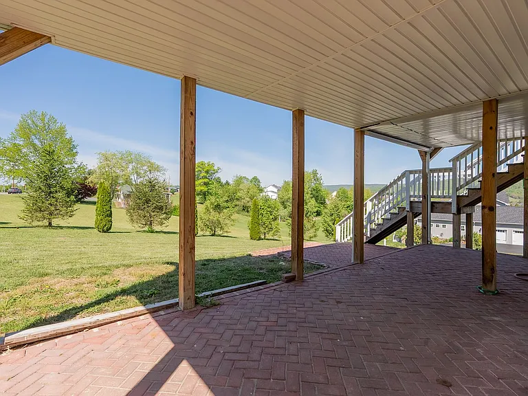 1701 Stratford View Dr — Photo 62