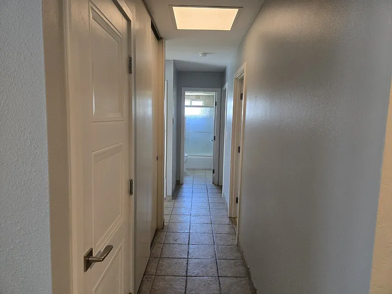 6925 Hyde Park Dr — Photo 14