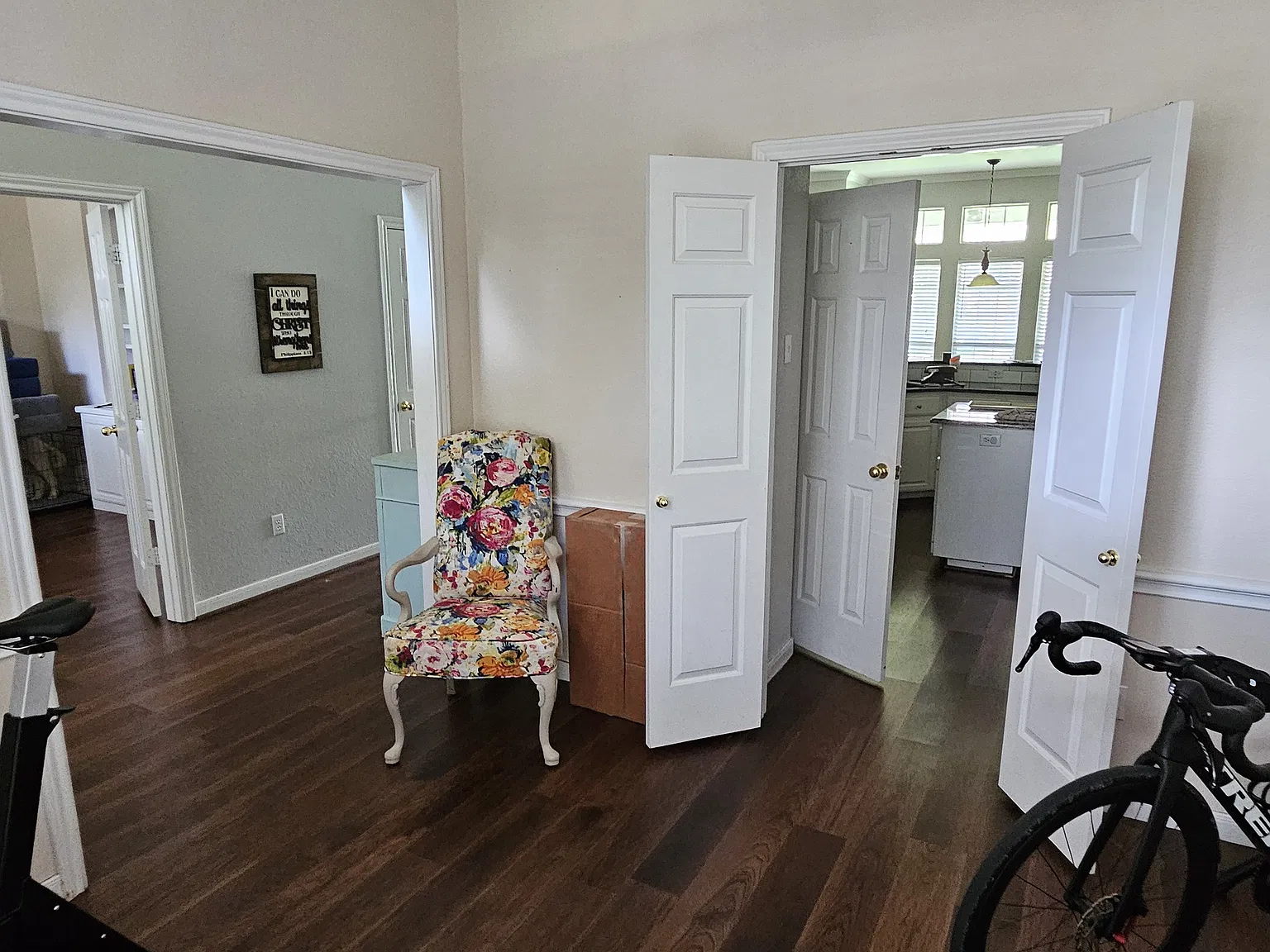 4 bed, 2644 sqft, $2,840 — Photo 4