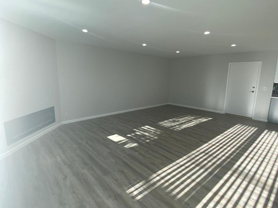 1st image of 724 Idaho Ave #204