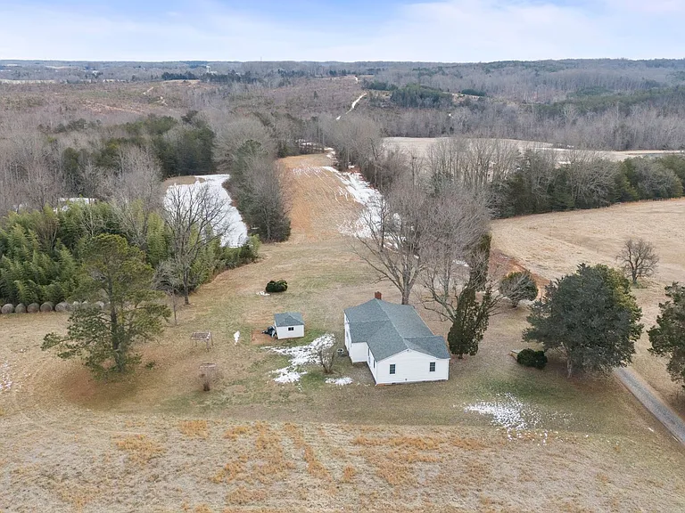 552 Cook Johnson Rd — Photo 2