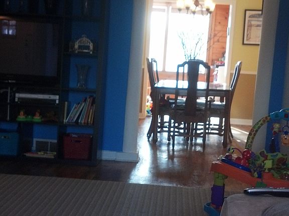 living/dining/den view