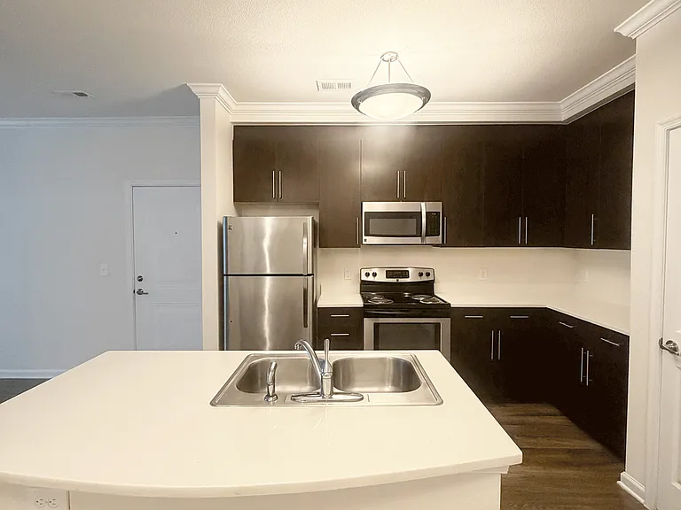 Belmont at Tryon Apartments — Photo 95