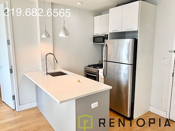 2nd image of 836 Dekalb Ave APT 2E