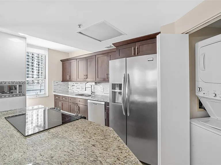 701 Brickell Key Blvd #710 — Photo 4