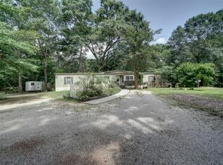 750 Waukegan Rd, Conroe, TX 77306