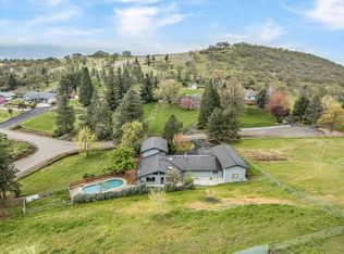 2455 David Ln, Medford, OR 97504