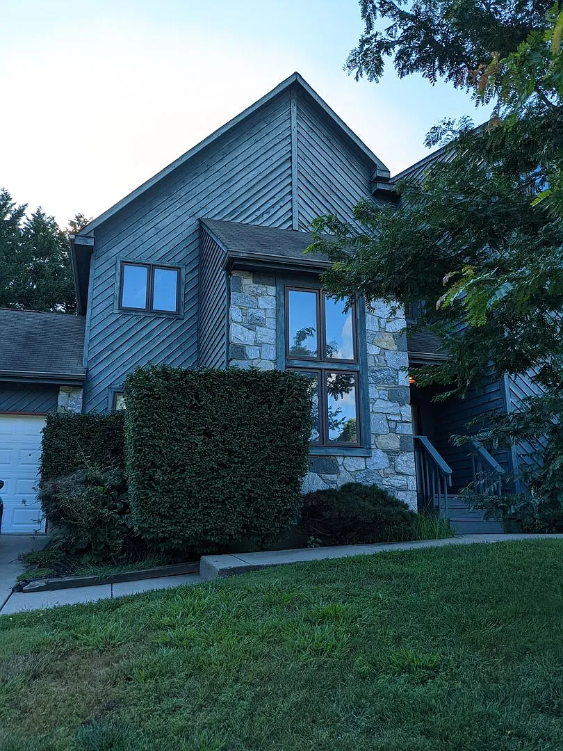 101 Foxfire Dr photo 1