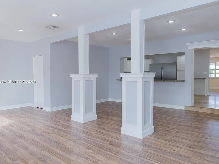 5520 Hayes St — Photo 7
