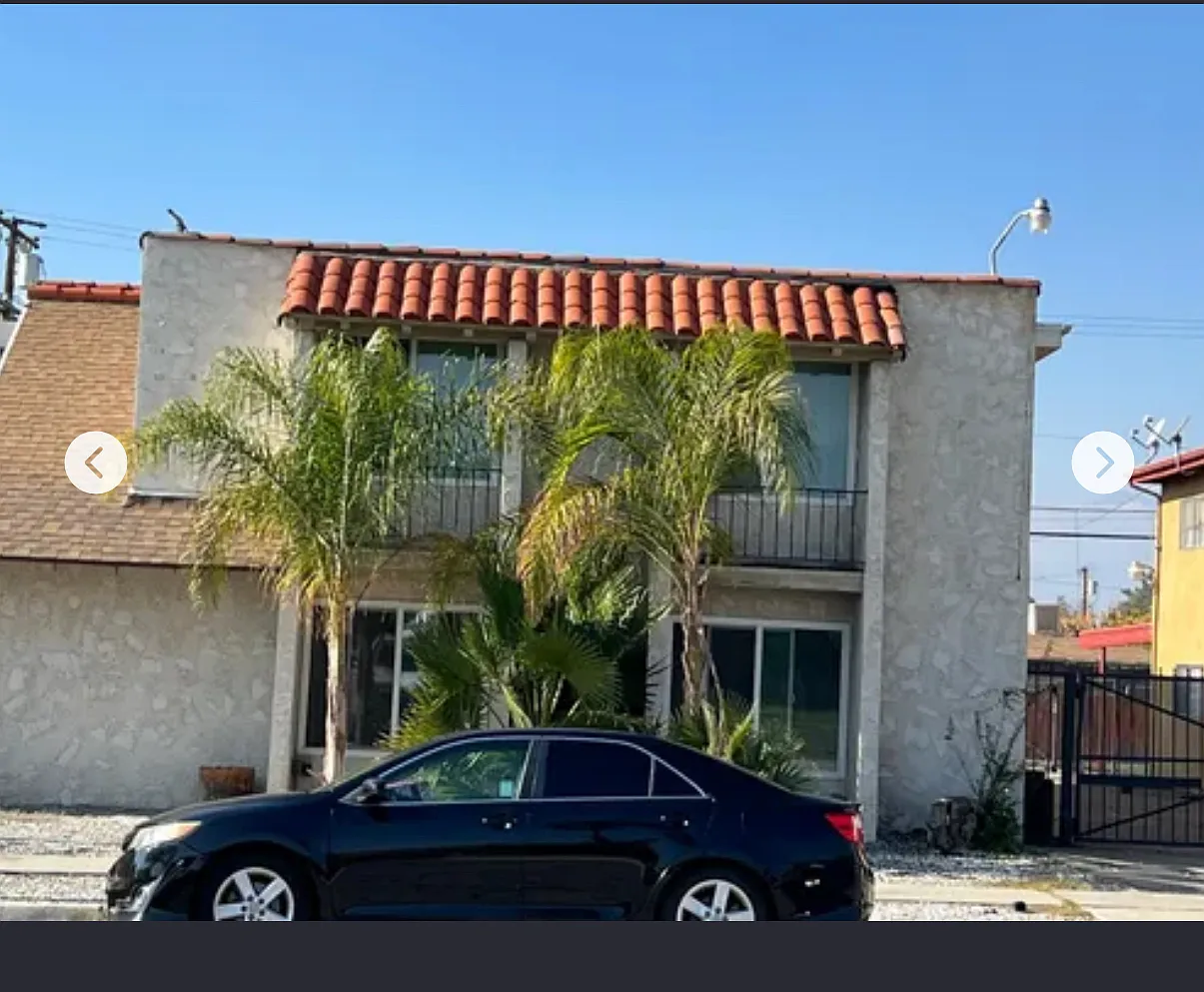 2 bed, 1050 sqft, $1,995 — Photo 2