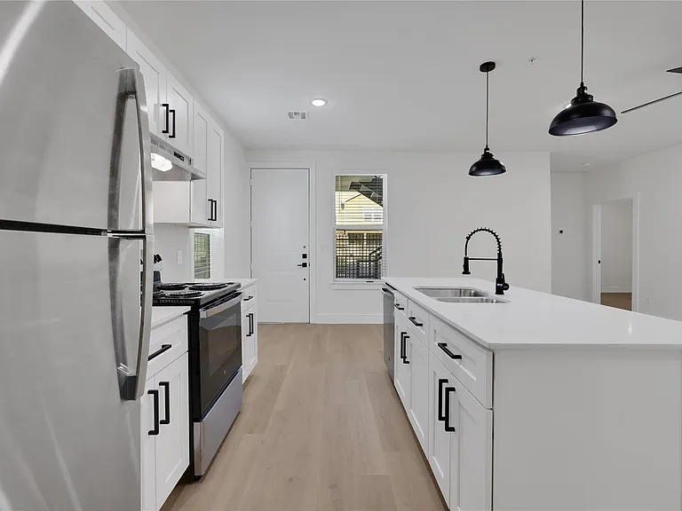 2613 Delafield St #2 — Photo 7