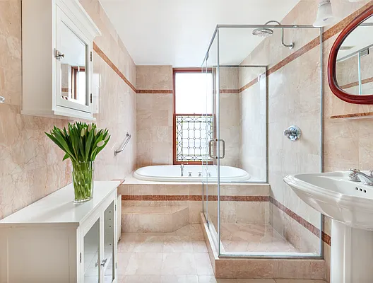 Rented by Compass | media 22