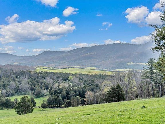 4th image of 484 Mill Pointe Rd