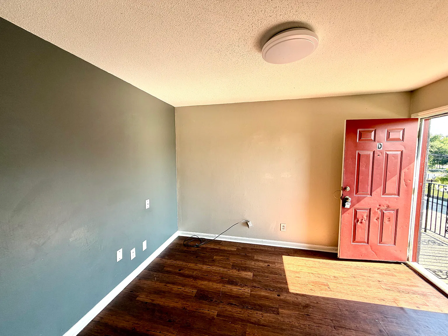 2 bed, 750 sqft, $1,250 — Photo 3
