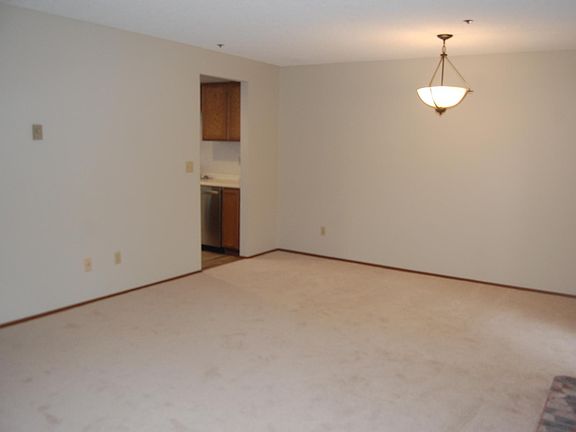 4th image of 27023 47th Ave S Unit 109