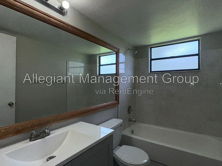 2807 Rio Grande Trl — Photo 15
