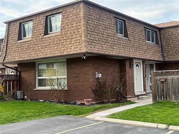 3rd image of 4026 Longmoor Dr #12